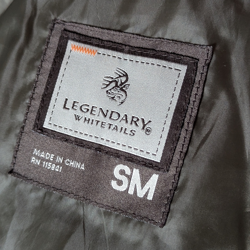 Legendary Whitetails Puffer Vest - Picture 6 of 7